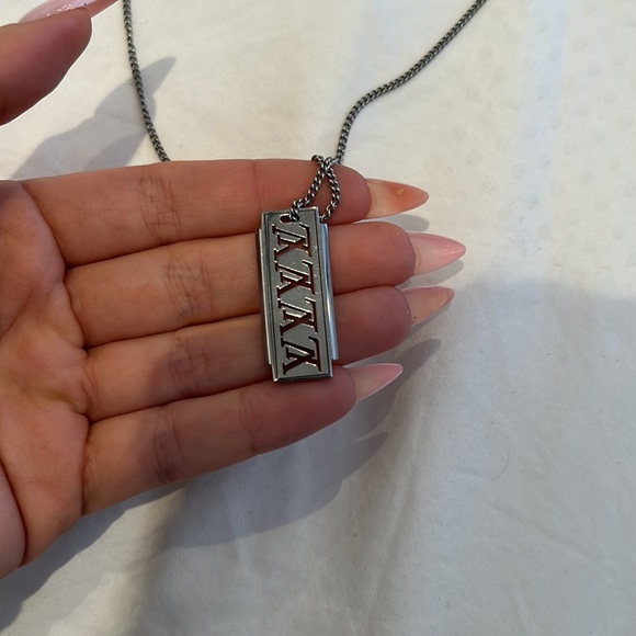 Louis Vuitton tag chain - Picture 2 of 7